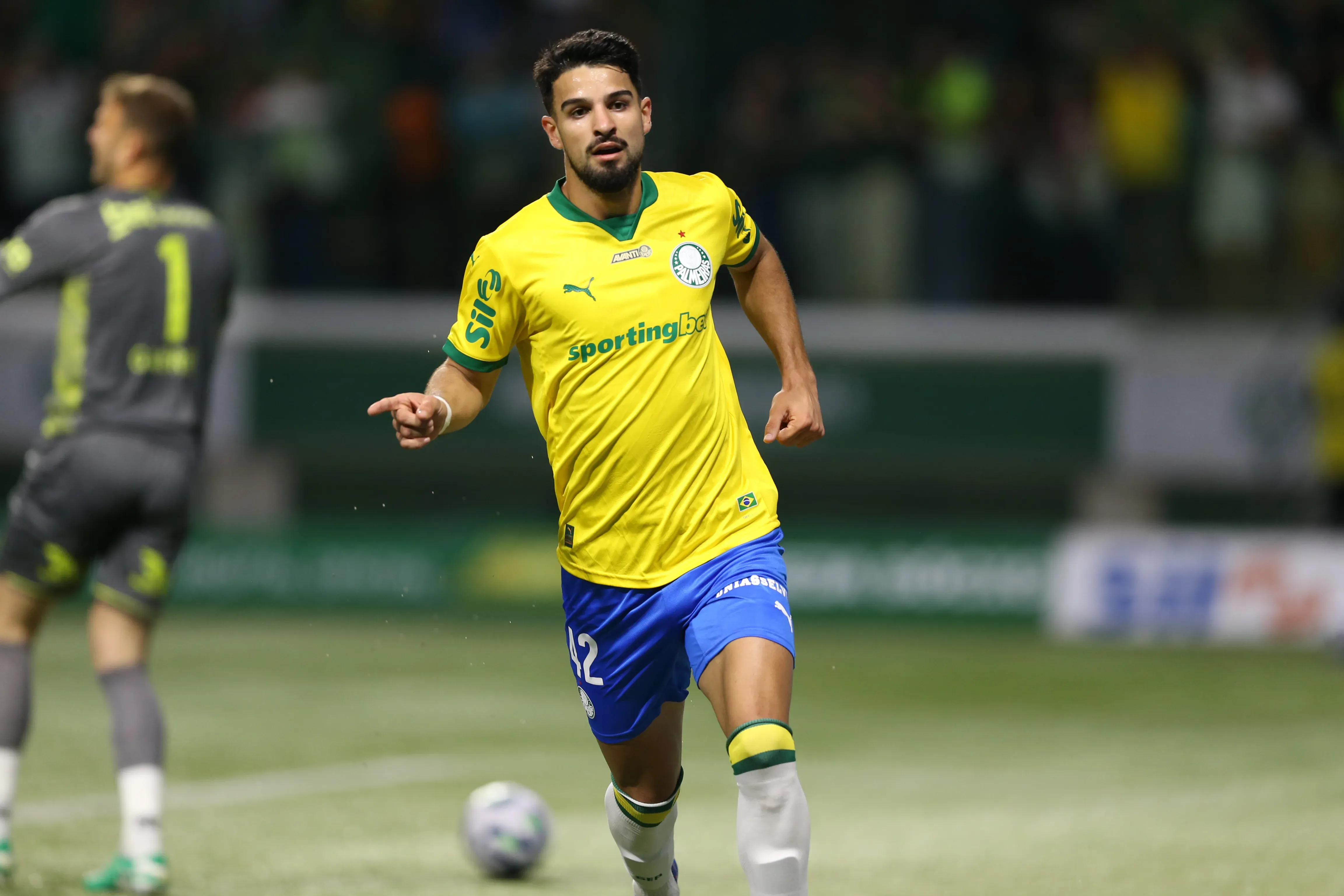 SP – SAO PAULO – 25/08/2025 – BRASILEIRO A 2025, PALMEIRAS X SPORT – Flaco Lopez jogador do Palmeiras comemora seu gol durante a partida contra o Sport no Allianz Parque em Sao Paulo (SP), pelo campeonato Brasileiro A 2025. Foto: Marlon Costa/AGIF