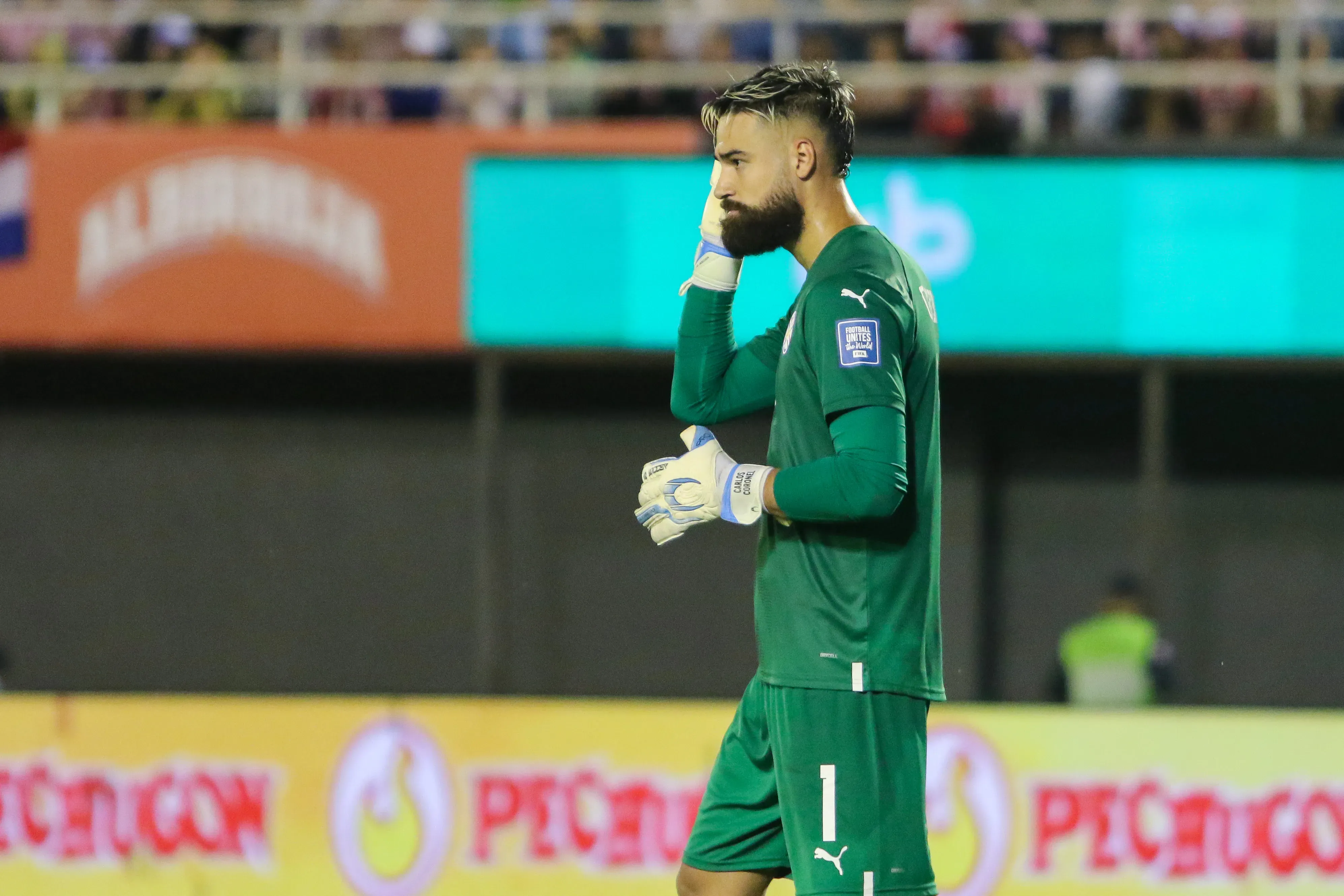 Carlos Coronel na seleção do Paraguai. Foto:: Christian Alvarenga/Getty Images