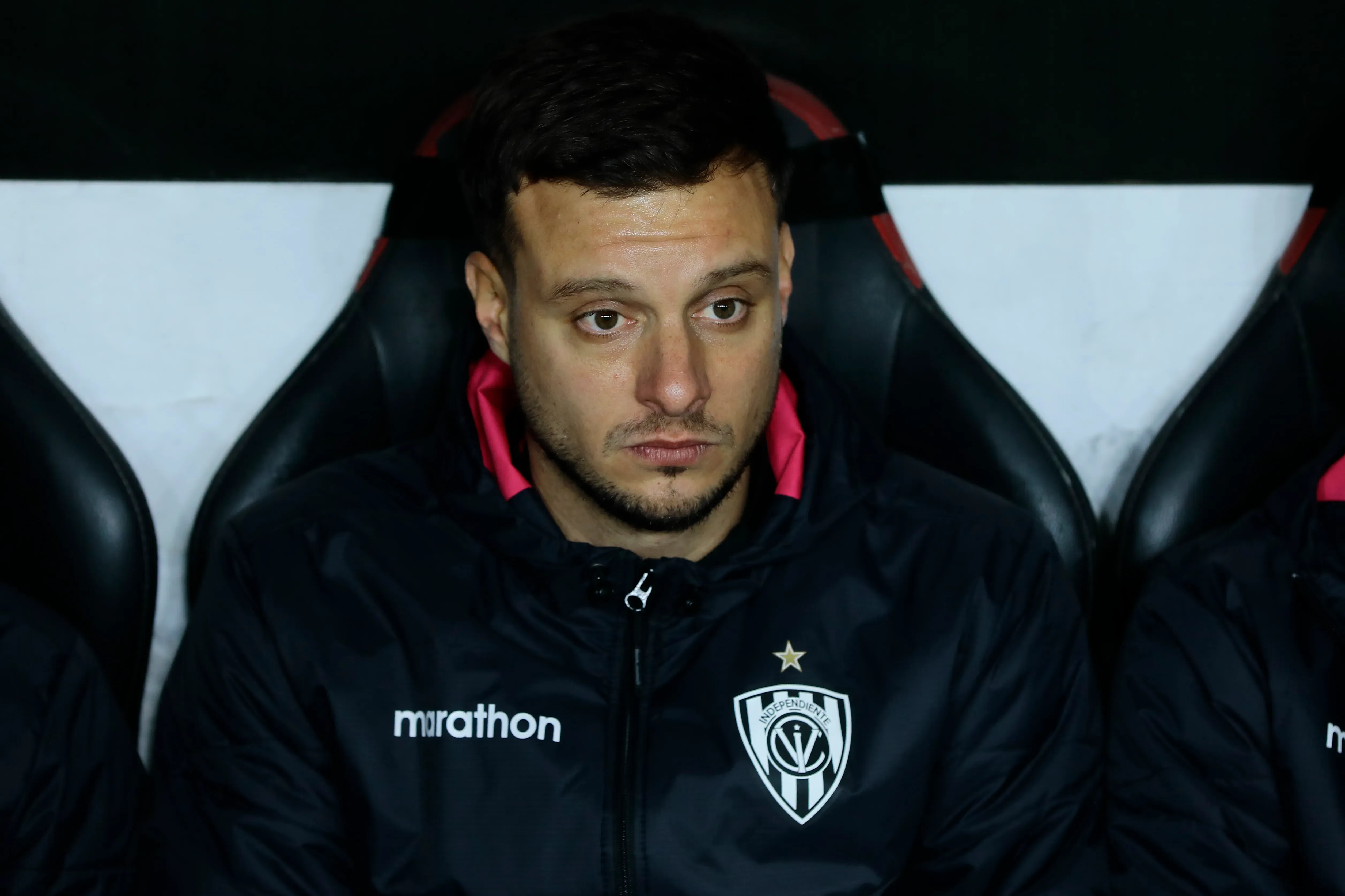 QUITO, ECUADOR – AUGUST 31: Martín Anselmi coach of Independiente del Valle looks on prior a Copa CONMEBOL Sudamericana 2022 first-leg semifinal match between Independiente del Valle and Melgar at Rodrigo Paz Delgado Stadium on August 31, 2022 in Quito, Ecuador. (Photo by Franklin Jacome/Getty Images)