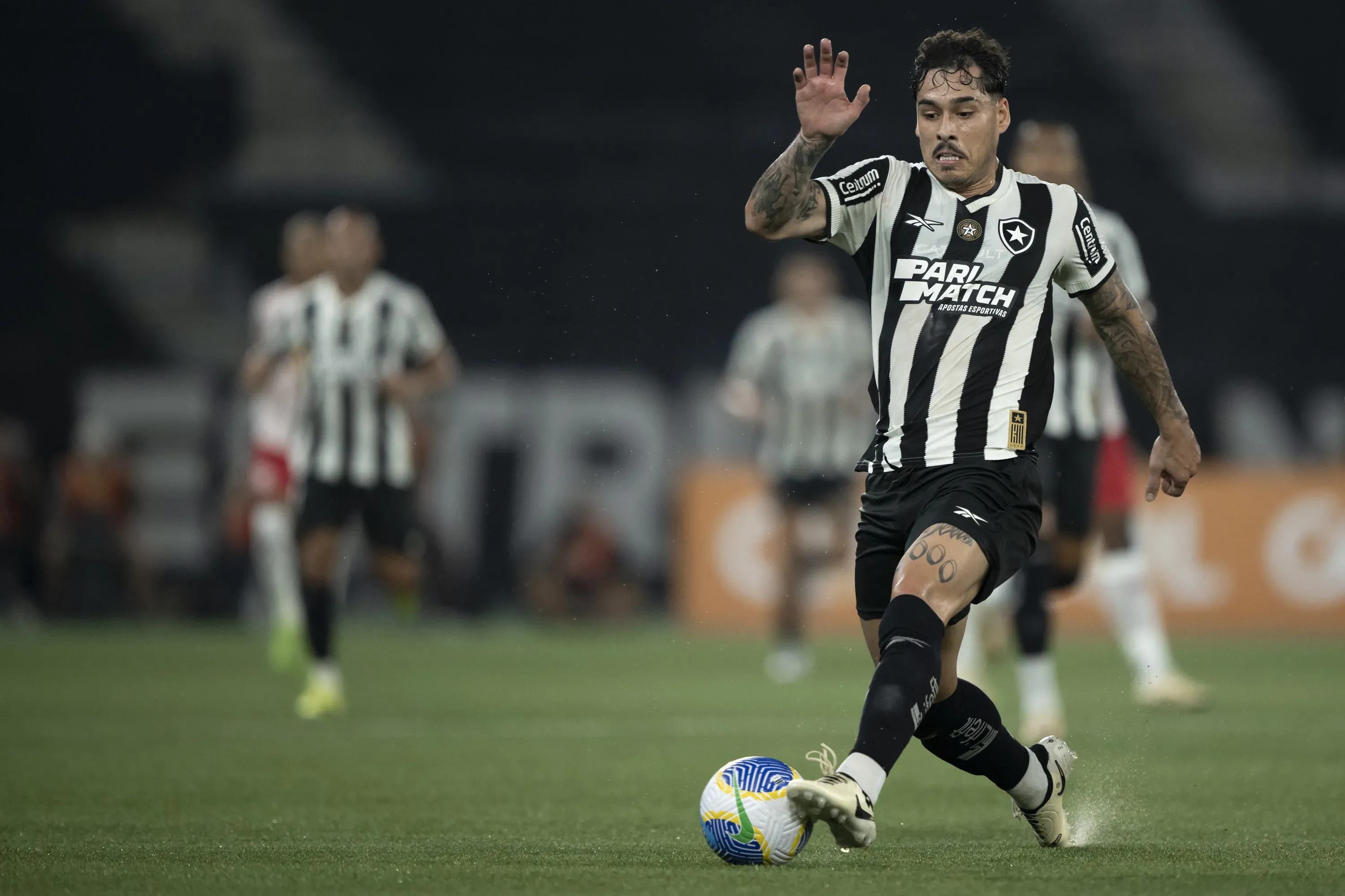 Lucas Halter atuando pelo Botafogo. Foto: Jorge Rodrigues/AGIF