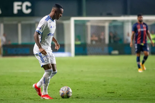 Marquinhos durante partida contra o Itabirito no Campeonato Mineiro de 2025. Foto: Fernando Moreno/AGIF