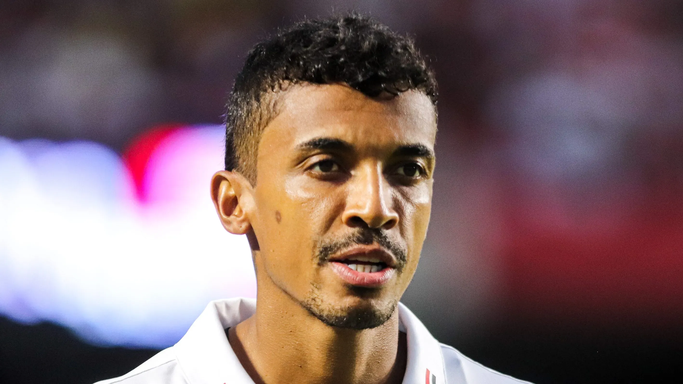 Luiz Gustavo pode sair - Foto: Reinaldo Campos/AGIF.