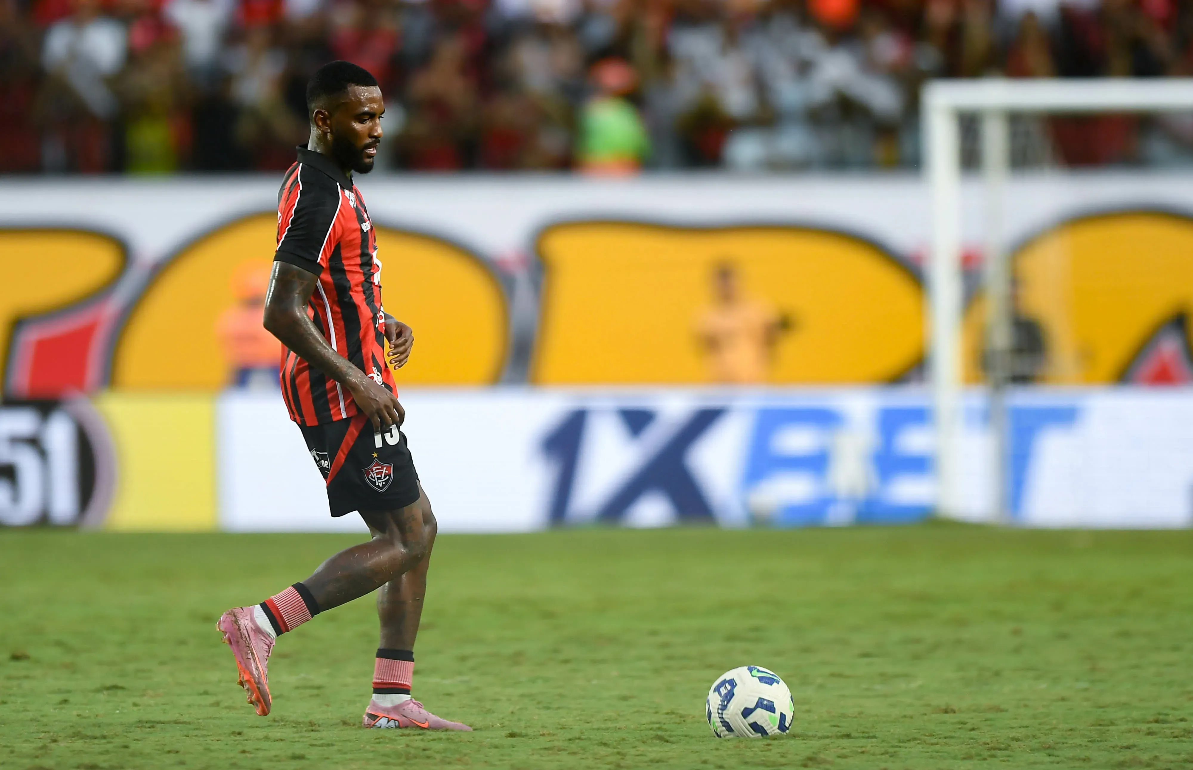 Ramon jogador do Vitoria durante partida contra o Sao Paulo no estadio Barradao pelo campeonato Brasileiro A 2025. Foto: Jhony Pinho/AGIF