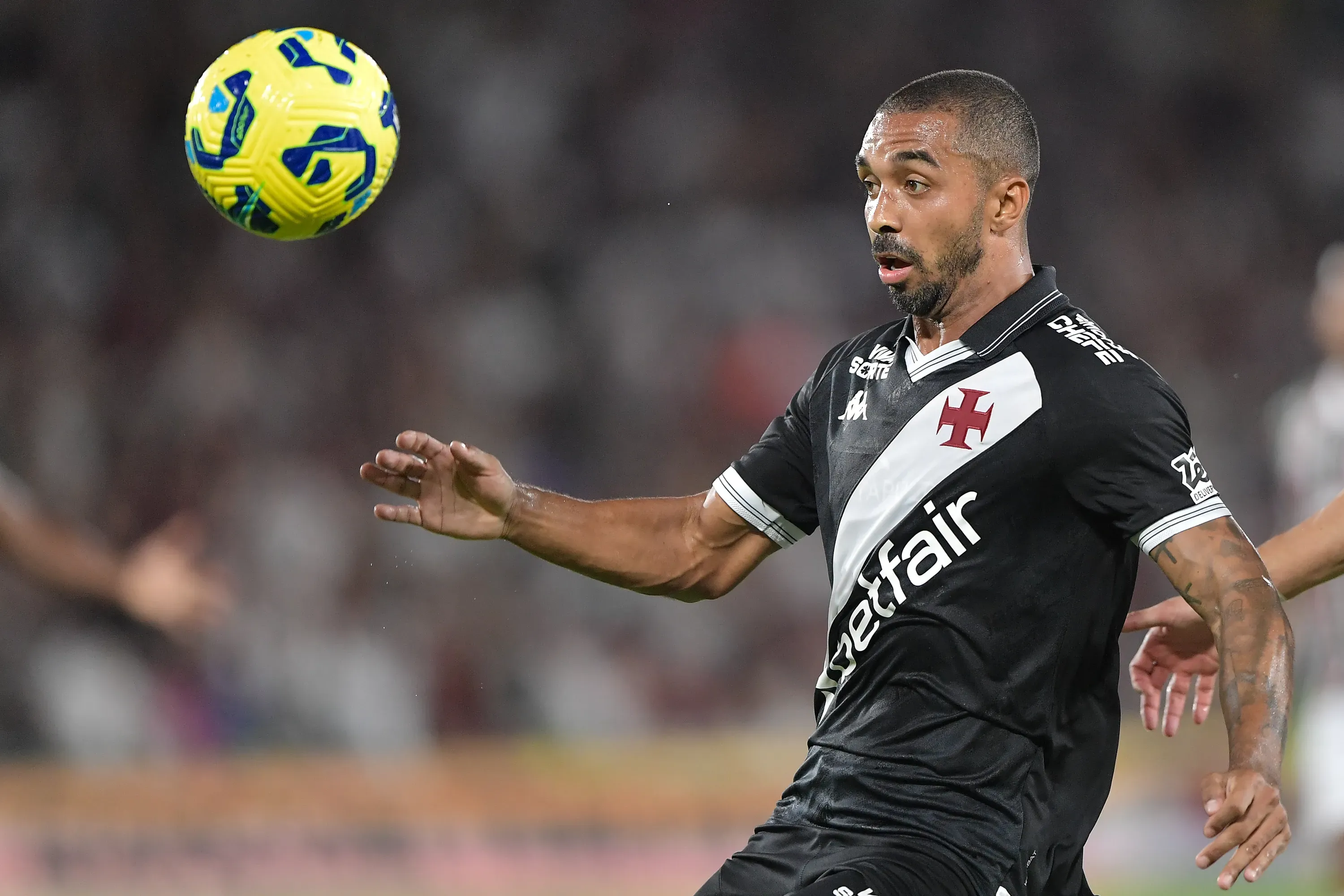 Paulo Henrique jogador do Vasco durante partida contra o Fluminense no estadio Maracana pelo campeonato Copa Do Brasil 2025. Foto: Thiago Ribeiro/AGIF