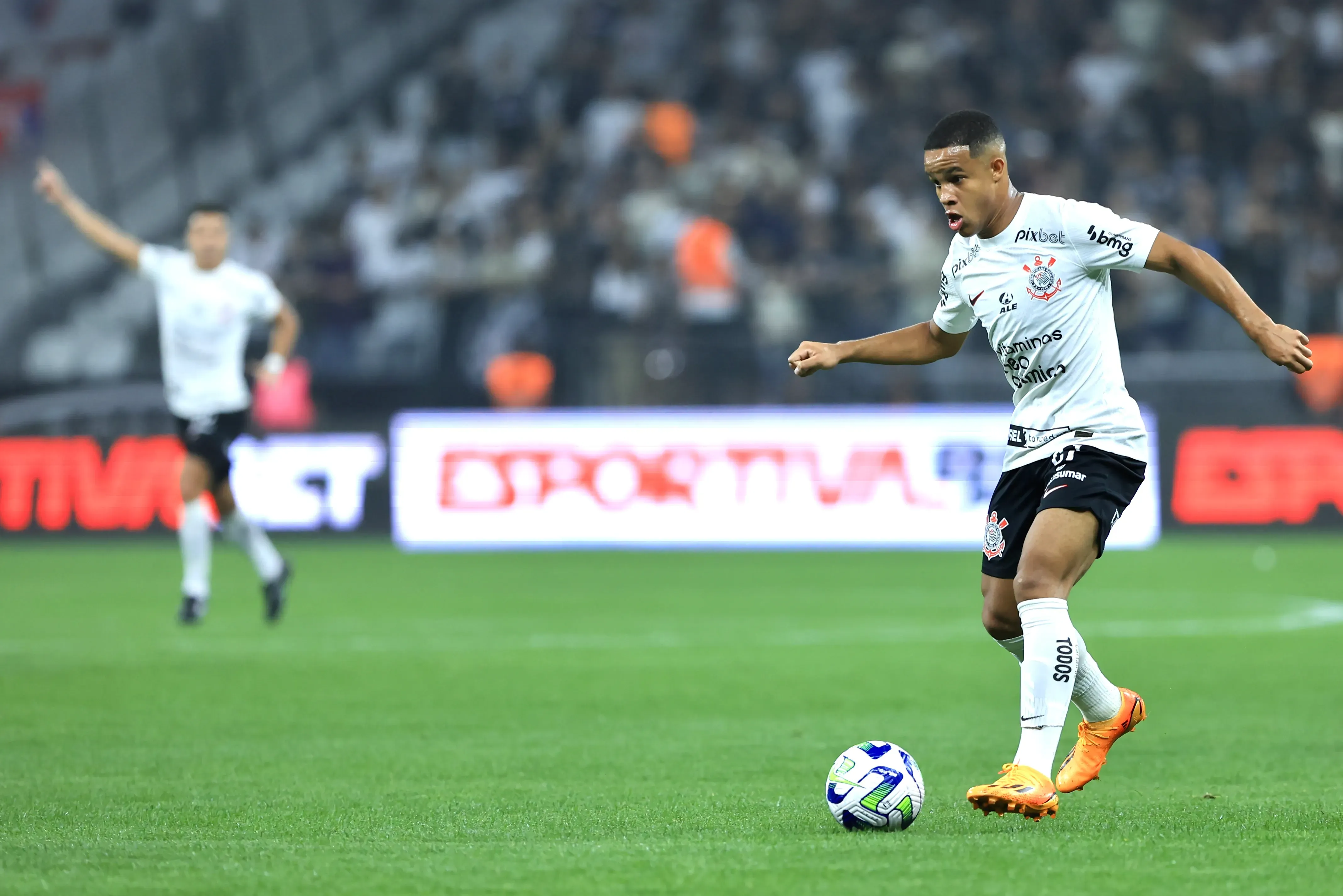 Pedro jdurante partida entre Corinthians x Fortaleza no Campeonato Brasileiro de 2023. Foto: Marcello Zambrana/AGIF