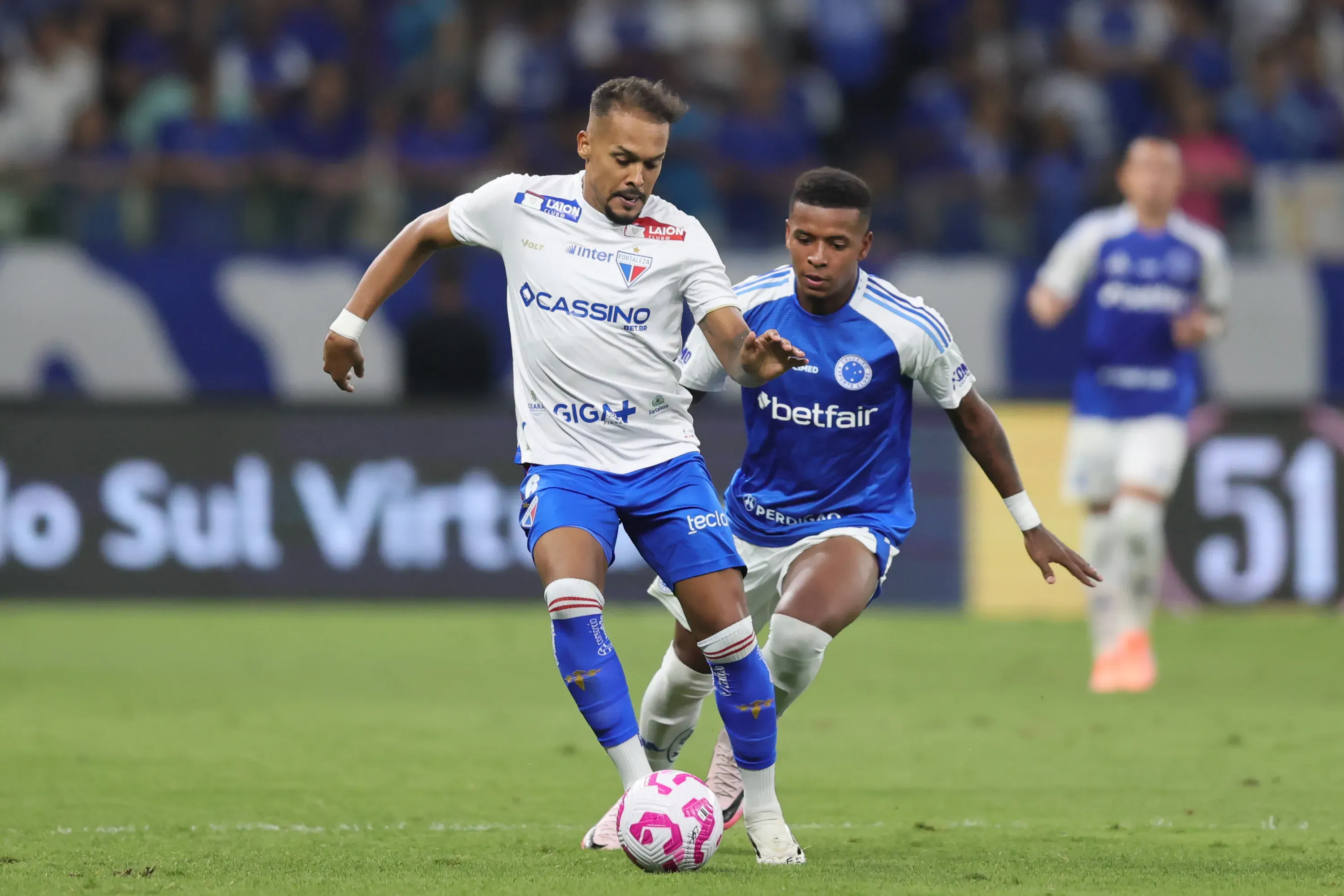 Bruno Pacheco jogador do Fortaleza durante partida contra o Cruzeiro no estadio Mineirao pelo campeonato Brasileiro A 2025. Foto: Gilson Lobo/AGIF