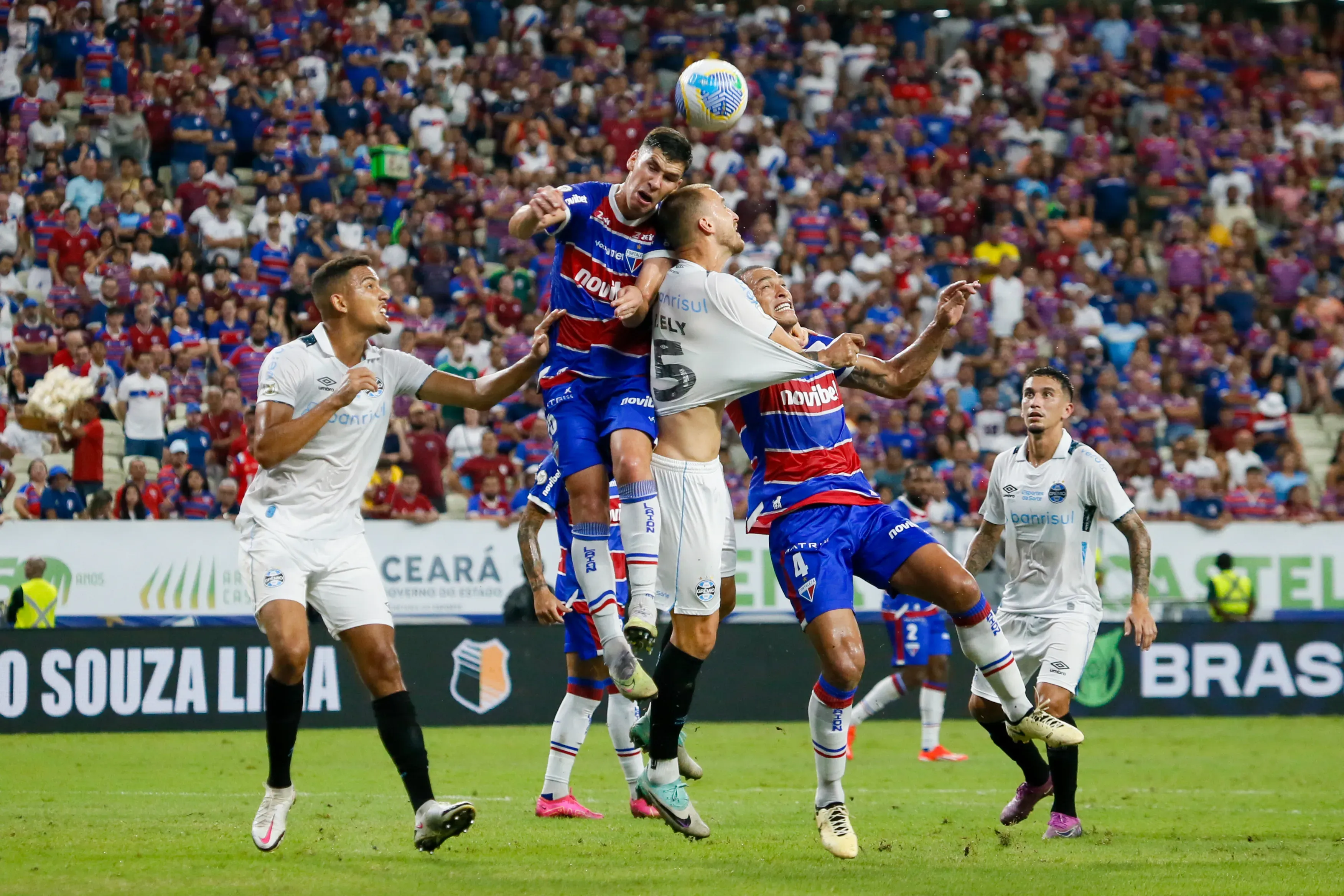 Cardona, no confronto Fortaleza x Grêmio pelo Brasileirão 2024. Foto: Baggio Rodrigues/AGIF