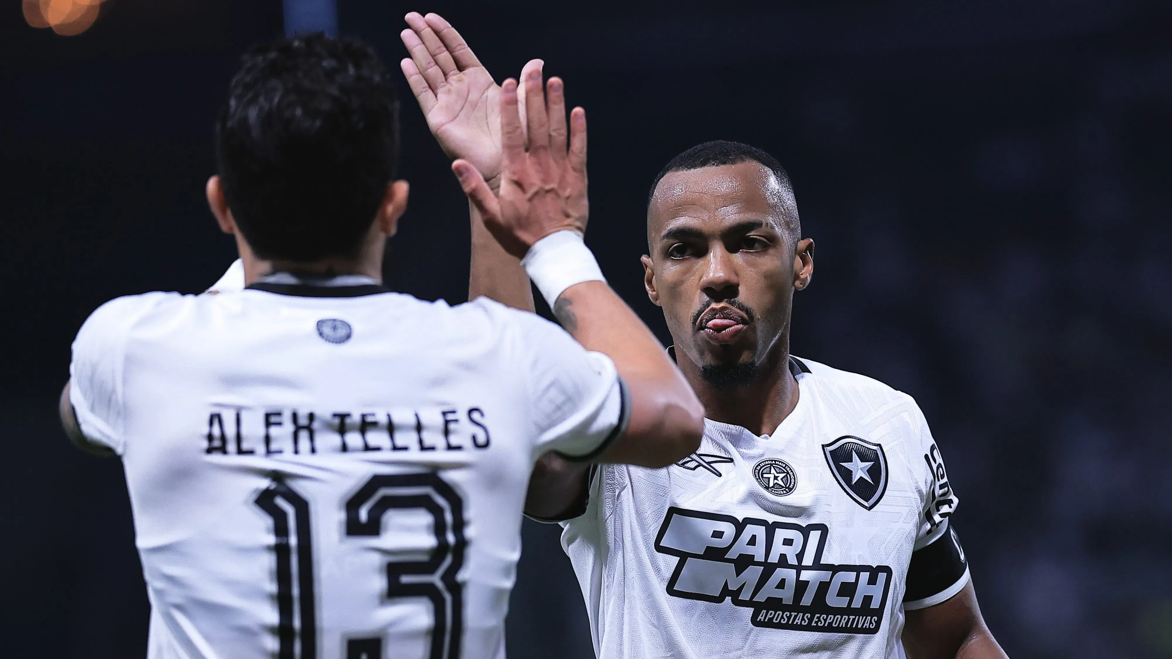 Marlon Freitas deixou o Botafogo. Foto: Ettore Chiereguini/AGIF