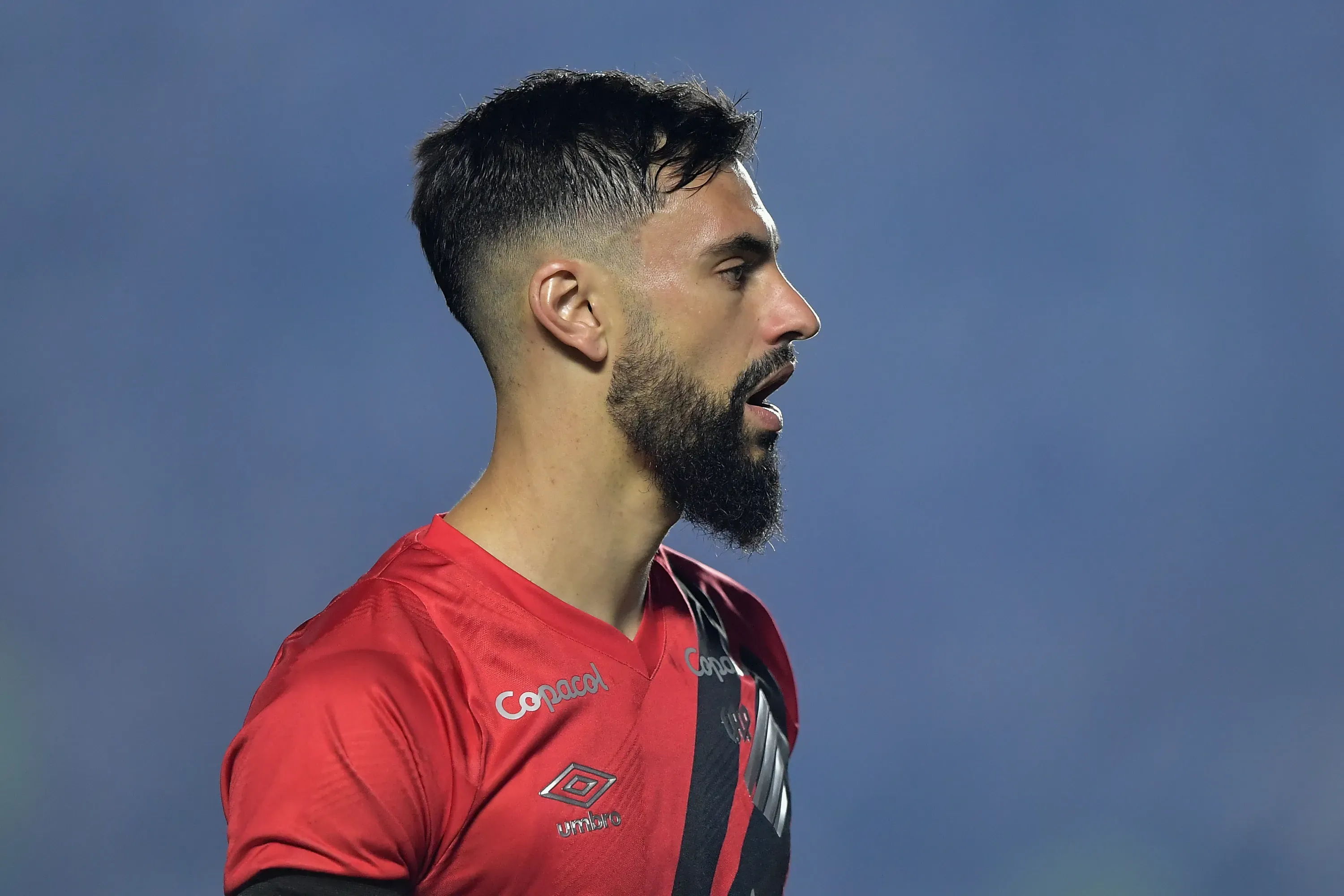 Mastriani jogador do Athletico-PR durante partida contra o Vasco no estadio Sao Januario pelo campeonato Brasileiro A 2024. Foto: Thiago Ribeiro/AGIF