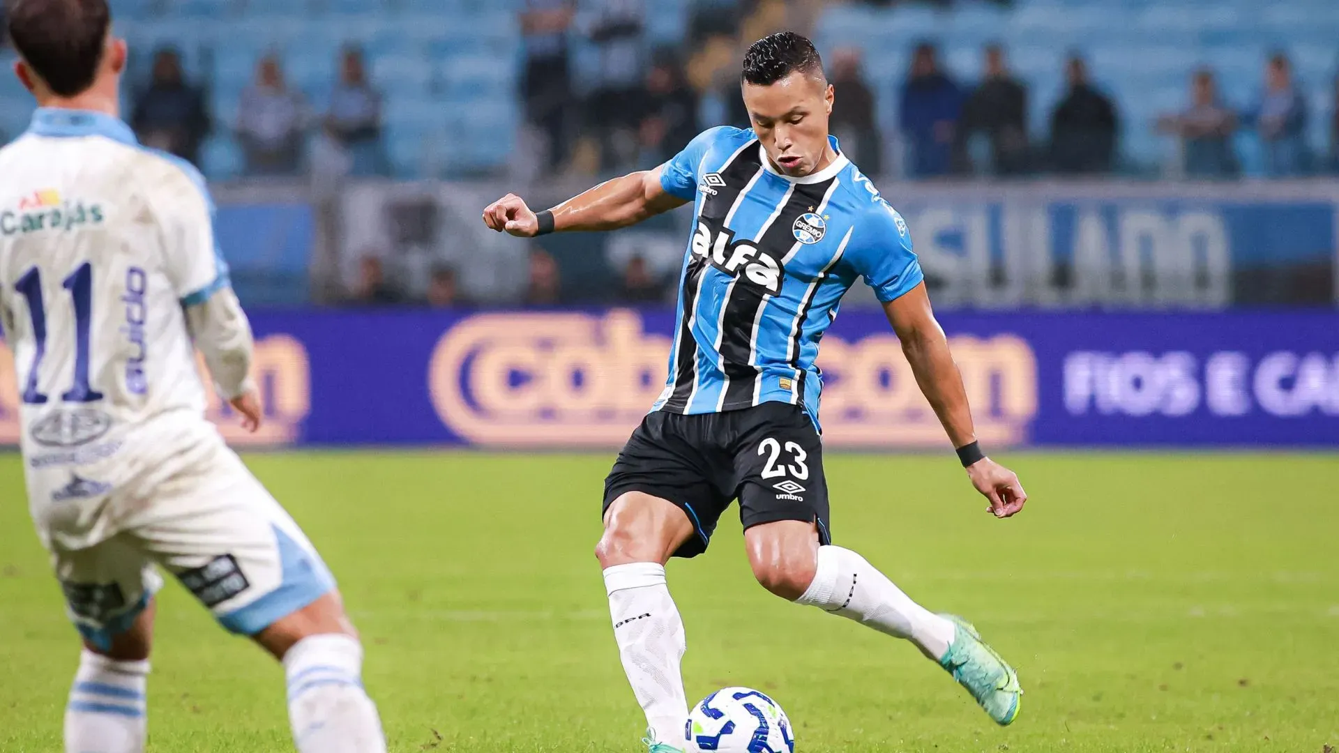 Marlon, lateral do Grêmio