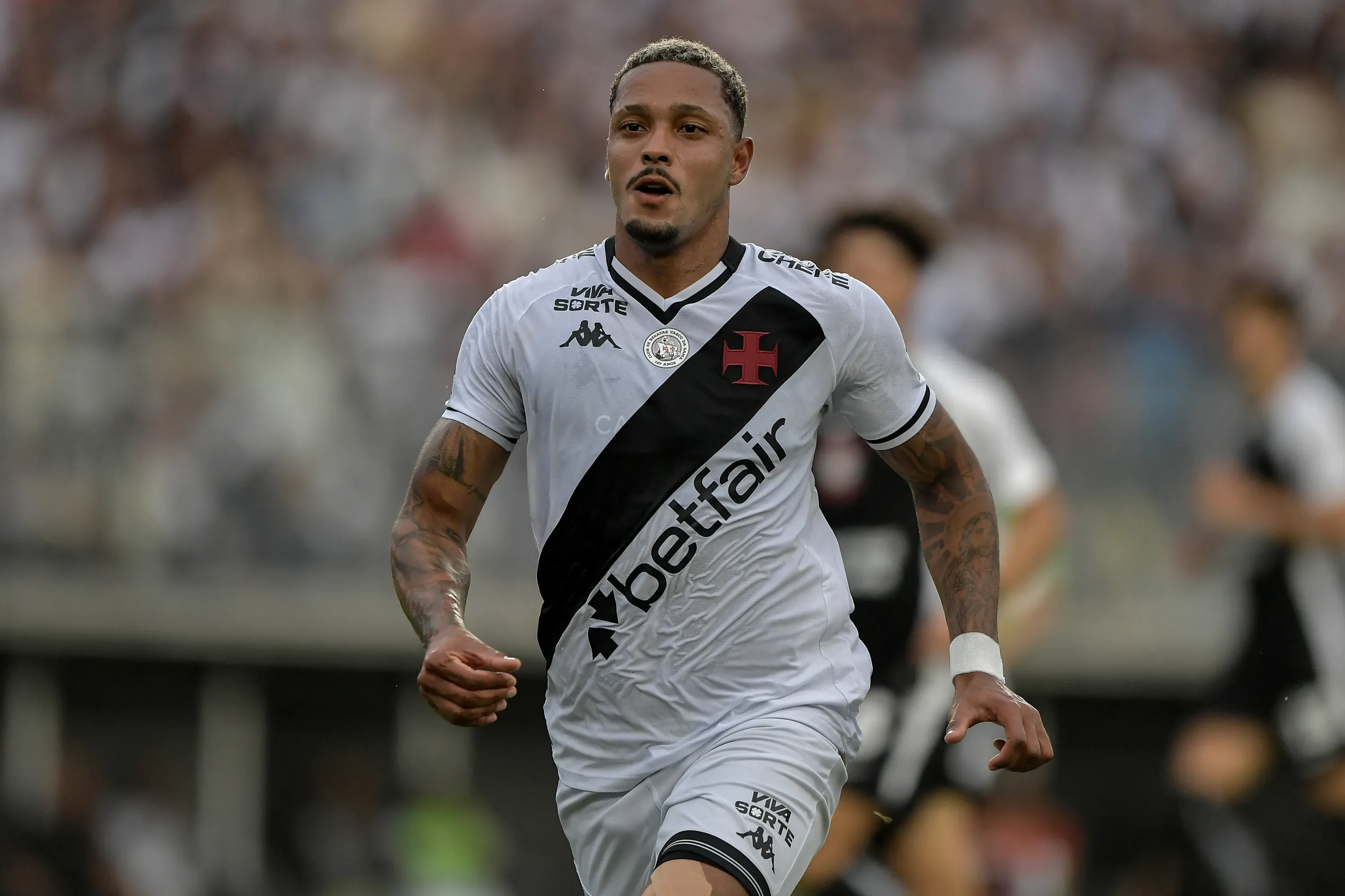 David durante partida contra o Corinthians no Campeonato Brasileiro de 2025. Foto: Thiago Ribeiro/AGIF