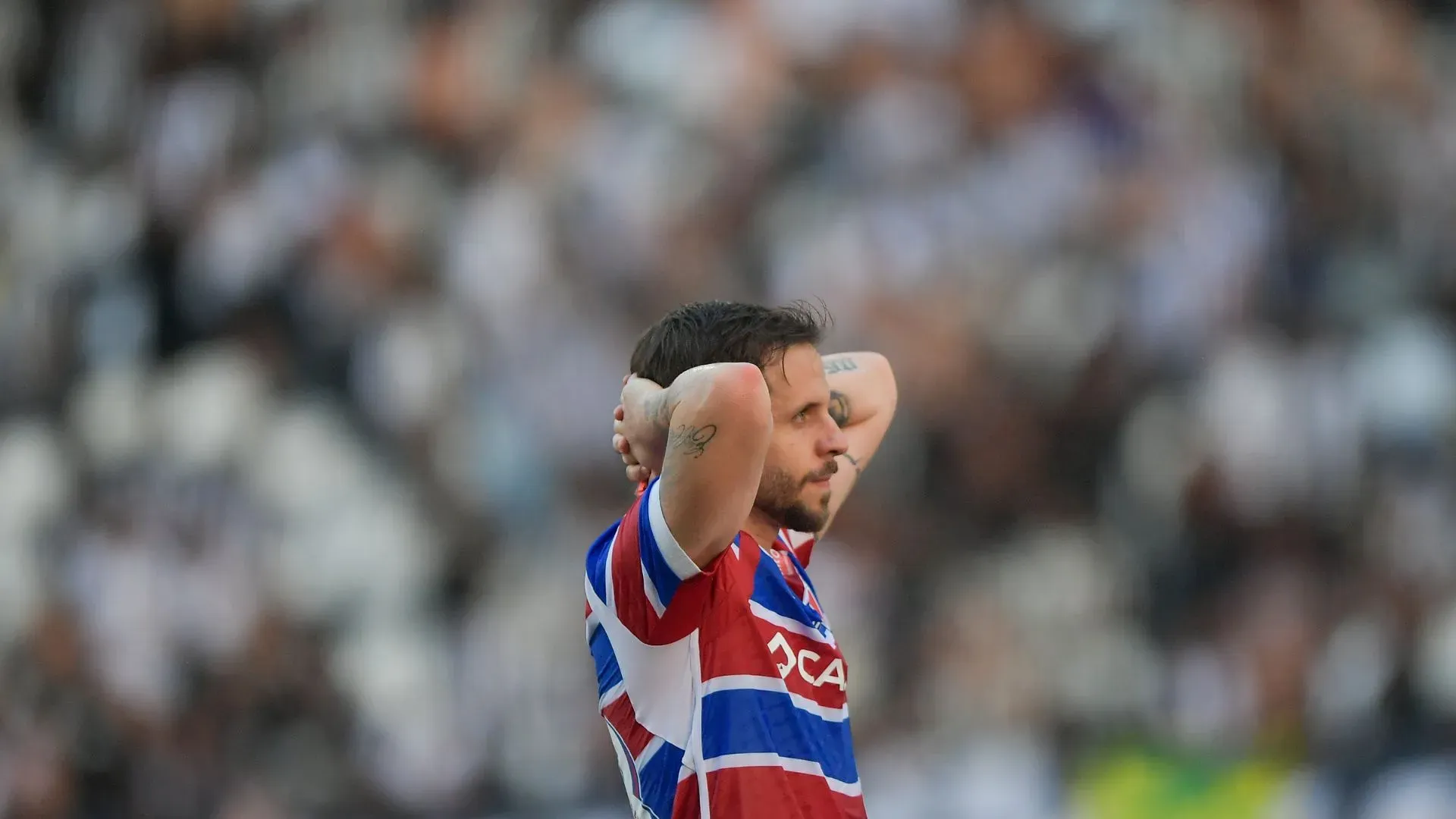 Lucas Sasha em Botafogo x Fortaleza pelo Brasileirão 2025