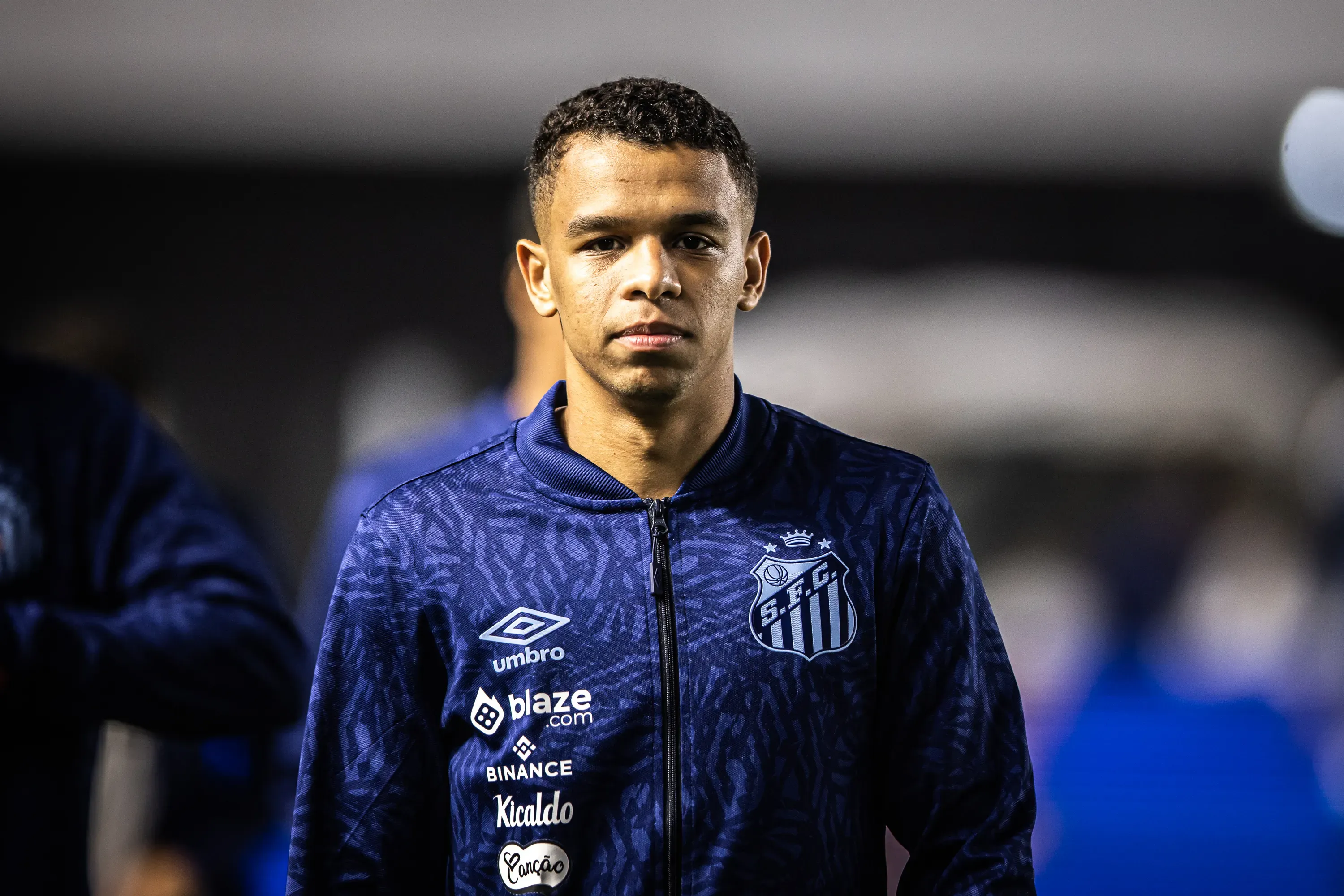 Sandry com a camisa do Santos em 2024 – Foto: Abner Dourado/AGIF