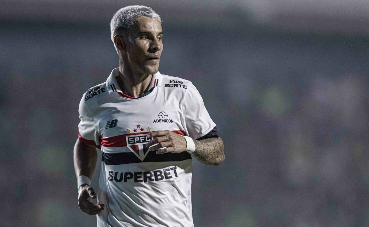 Ex-empresário de Ferreirinha chama atenção do Grêmio com desabafo pesado: “Peguei um manco e me traiu”