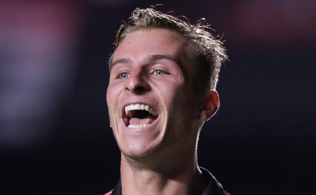 Galoppo busca time na Europa e Fiorentina faz contato pelo meia do São Paulo