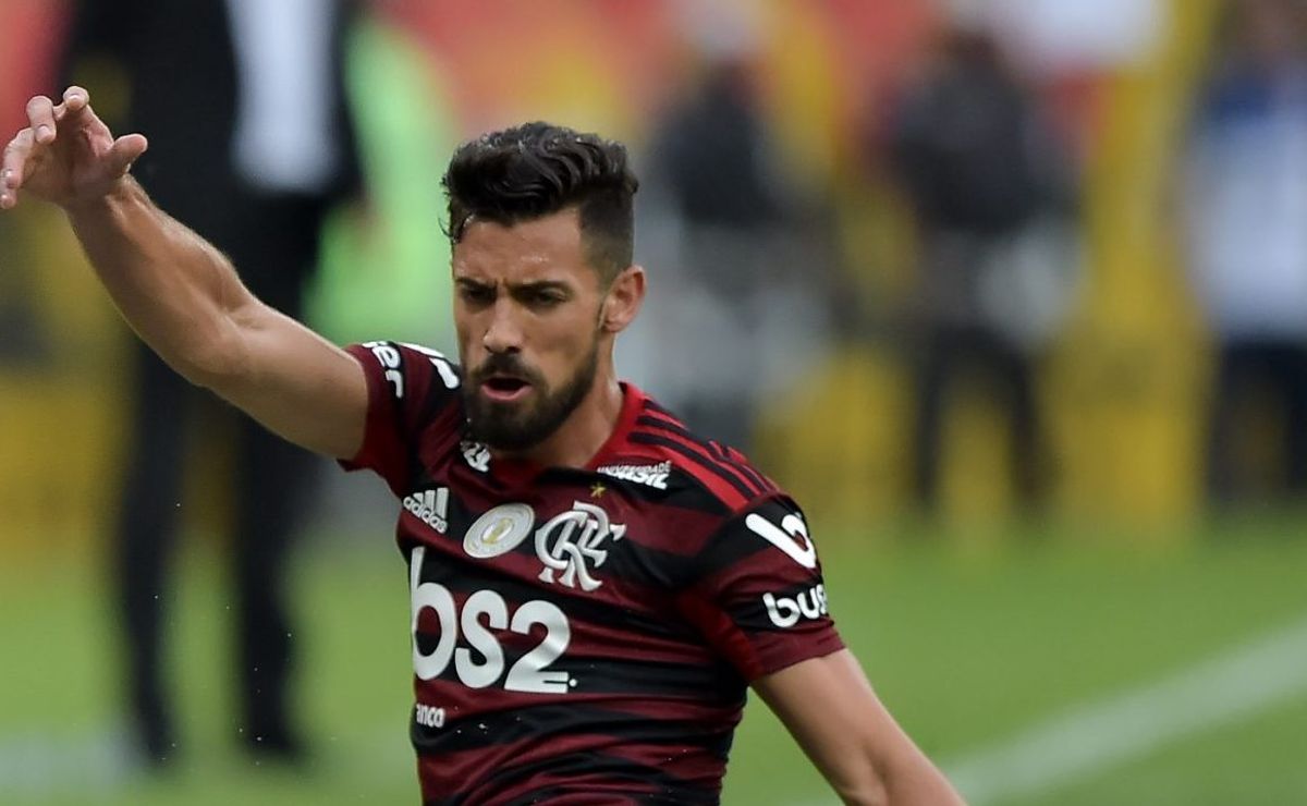 Internacional descobre valor para contratar Pablo Marí, ex-Flamengo: R$ 15,6 milhões