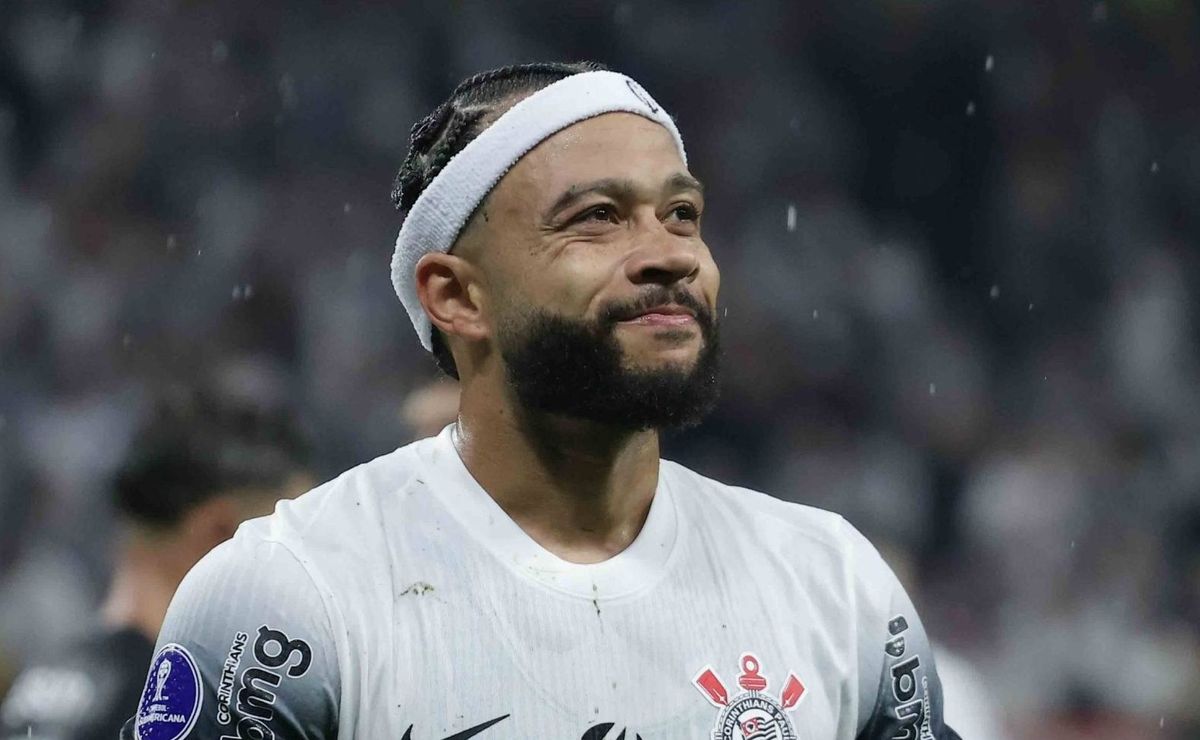 Memphis Depay descobre bom retrospecto contra argentinos antes de Racing x Corinthians pela Copa Sul-Americana