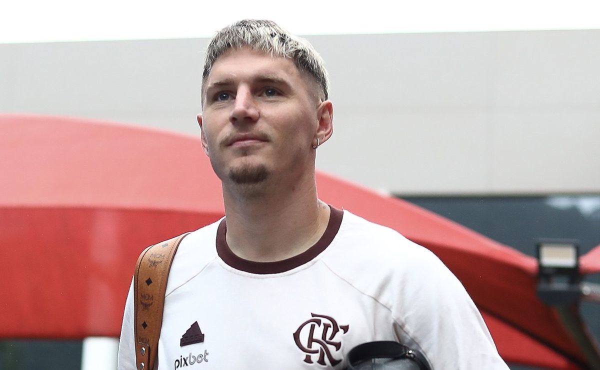 Varela se destaca em Internacional x Flamengo e divide a Nação: “Números mentem”