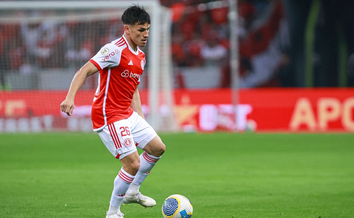 Bernabei revela bastidores de renovação com o Inter e mantém sigilo sobre Coudet