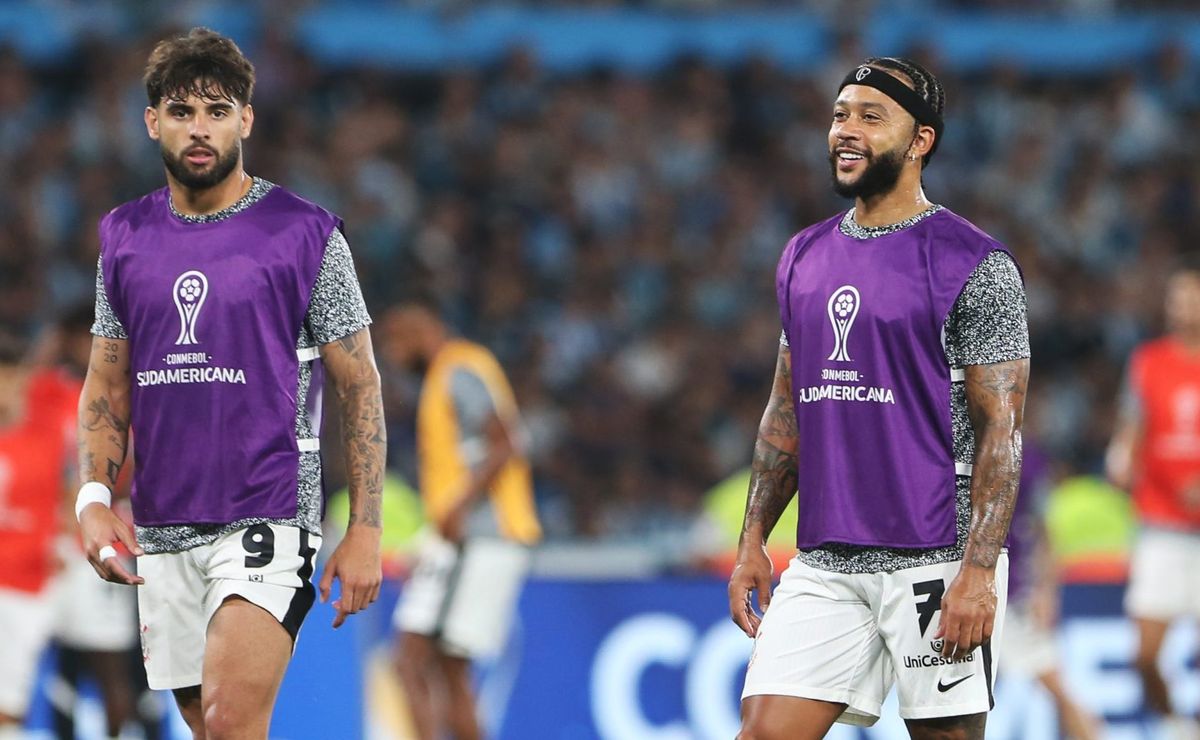 Entrosamento de Yuri Alberto e Memphis Depay pode dar redenção ao Corinthians no Brasileiro