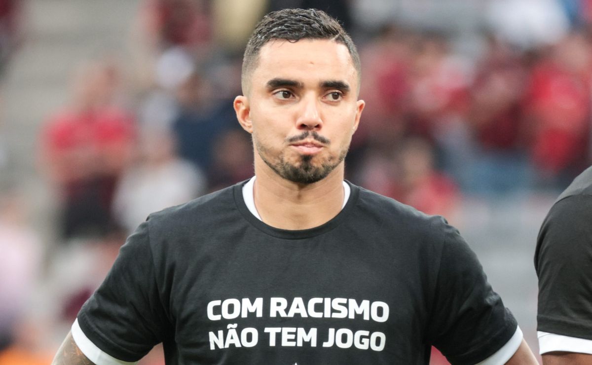 Fabio pode sofrer punição pelo Grêmio com julgamento agendado no STJD