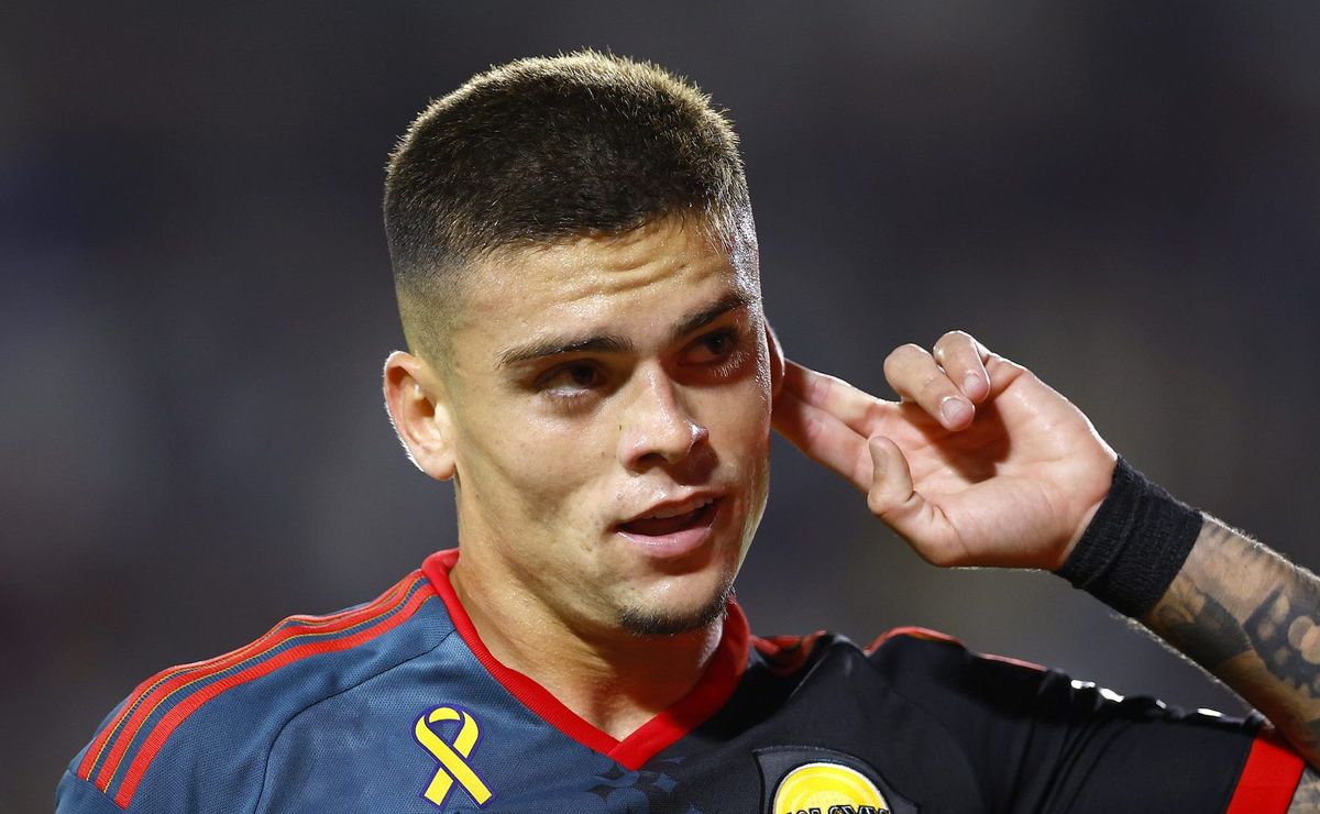 Gabriel Pec supera Messi na MLS e torcida do Vasco liga alerta com John Textor