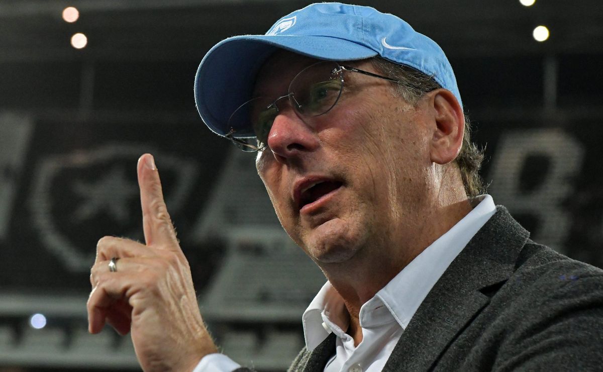 John Textor quer Rayan no Lyon-FRA e envolve estádio do Botafogo para seduzir o Vasco