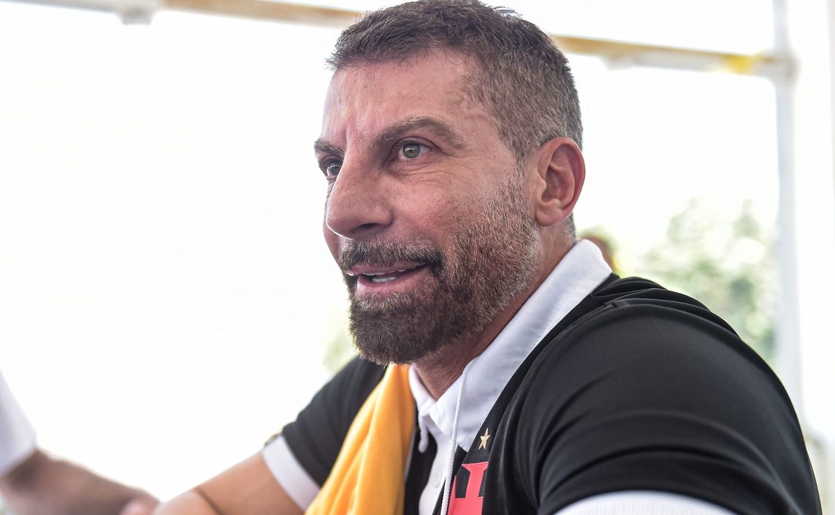 Pedrinho toma decisão nos bastidores e Vasco pode vender Galdames e +5 até dezembro