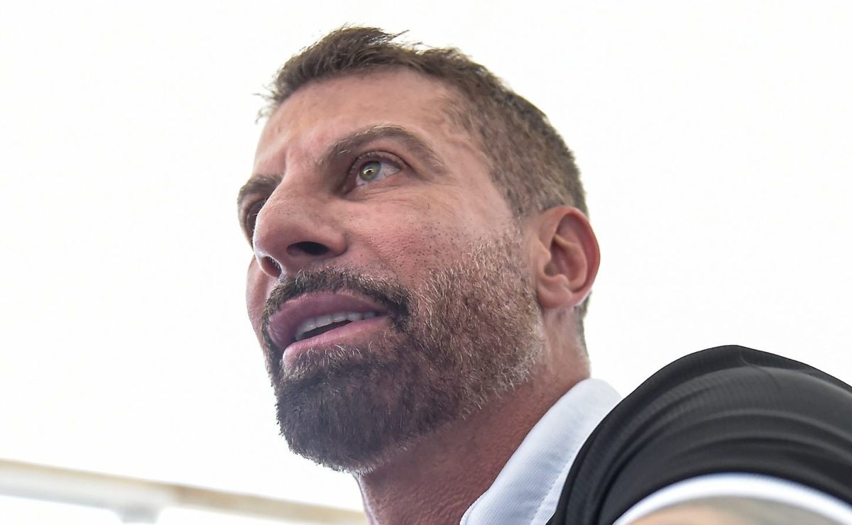 Pedrinho chama a responsabilidade e meio-campista gringo deve deixar o Vasco em 2025