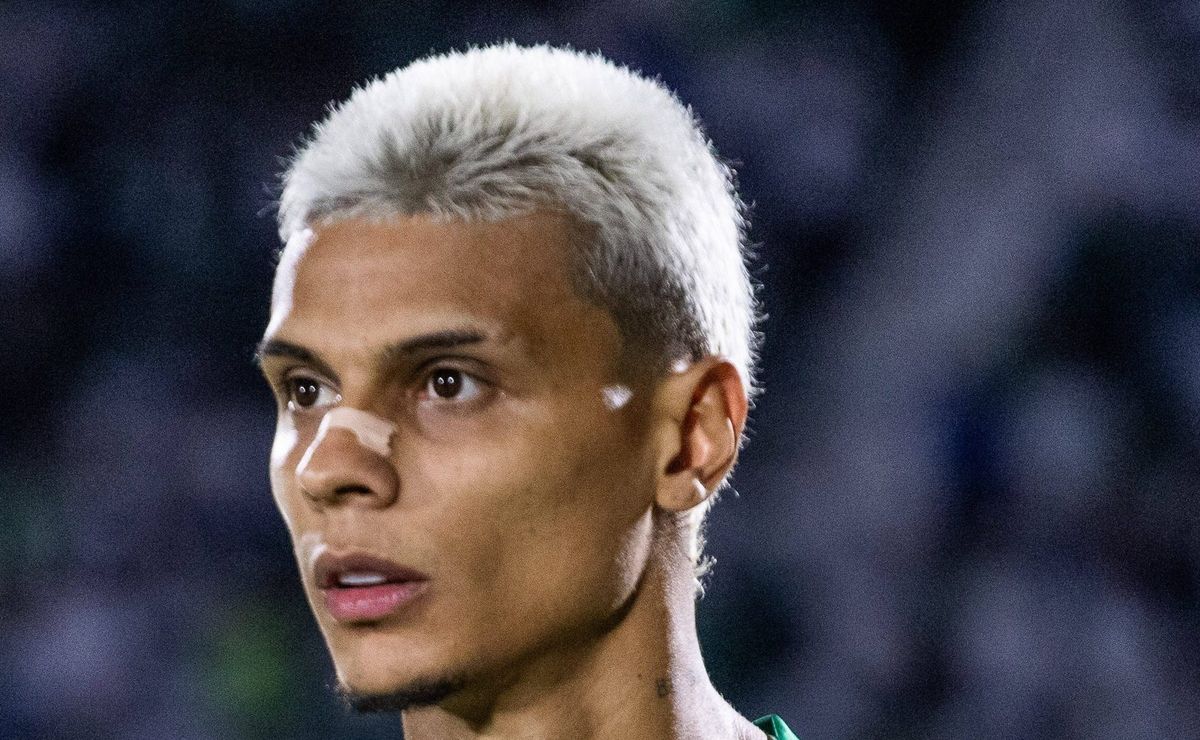 Torcida do Palmeiras pede reformulação com saídas de Richard Ríos, Zé Rafael e +7