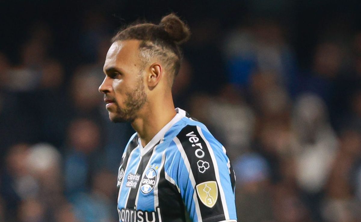 Braithwaite estaria insatisfeito com treinos de Renato Portaluppi no Grêmio