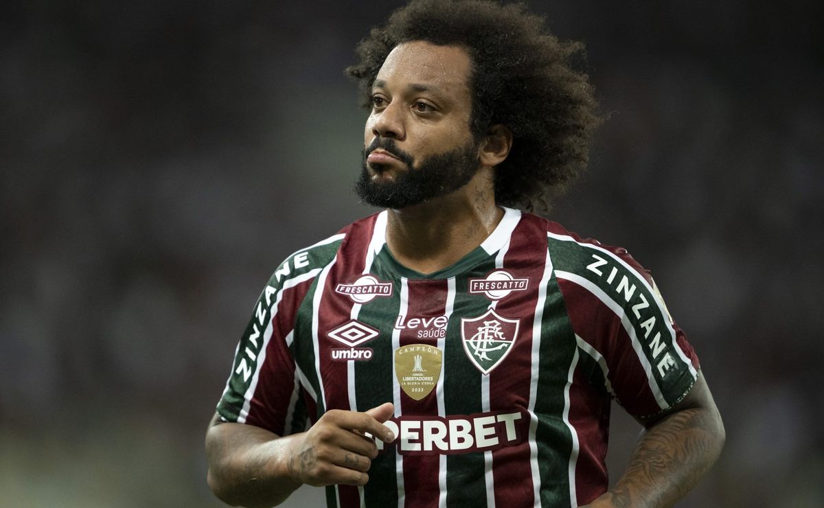 Djalminha detalha briga entre Marcelo e Mano Menezes no Fluminense e condena postura treinador