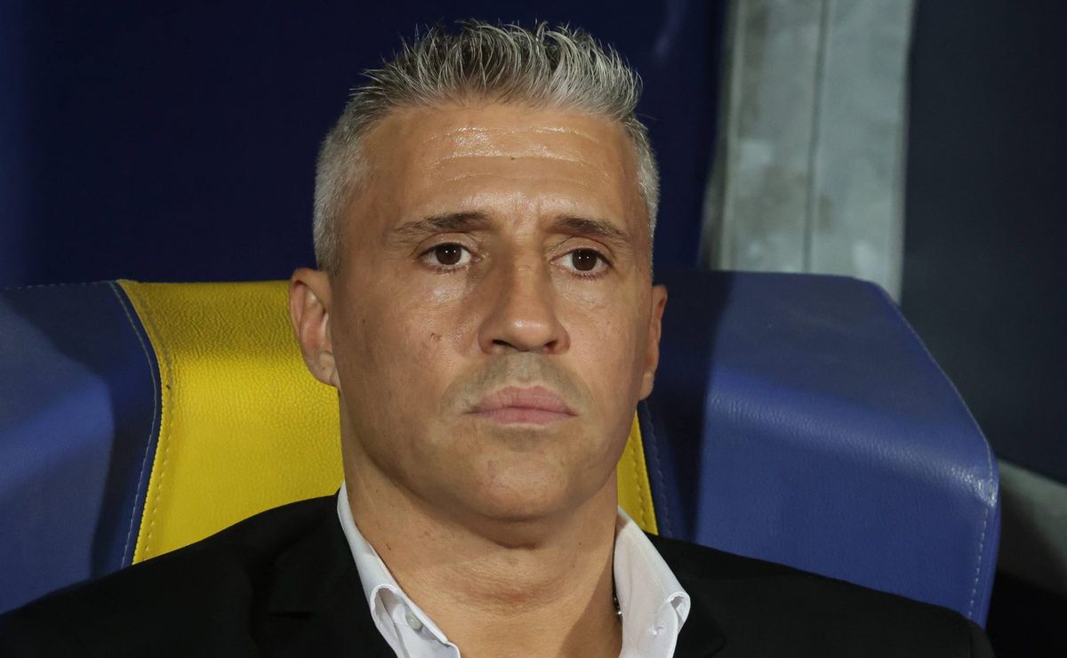 Crespo no Vasco é aprovado para o lugar de Rafael Paiva pela torcida vascaína em 2025