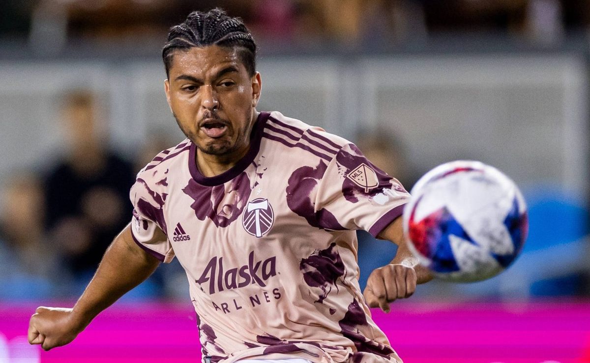 Volta de Evander ao Brasil como reforço do Vasco em 2025 é decretada pela torcida