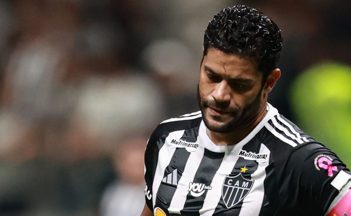 Hulk não vai jogar bem em Atlético-MG x Flamengo segundo vidente que cravou o resultado da final