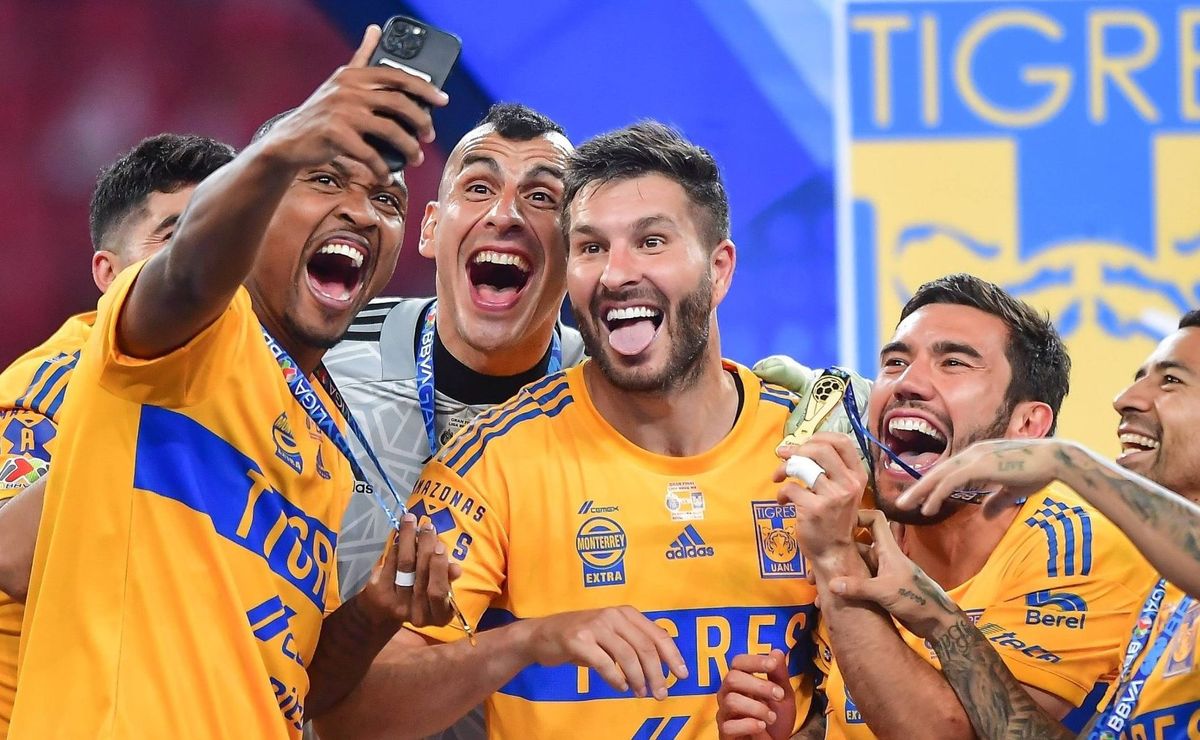 Giuliano Bertolucci é aliado e Corinthians estuda contratação do zagueiro Samir, do Tigres