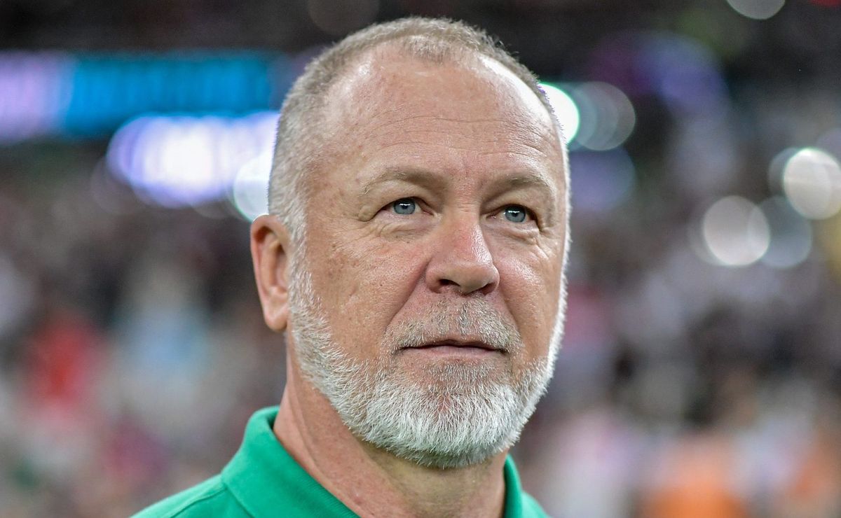 Veja as mudanças no Fluminense desde a estreia de Mano Menezes contra o Internacional