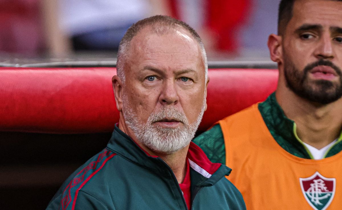 Mano Menezes analisa Internacional x Fluminense pelo Brasileirão: “Limitações que temos”