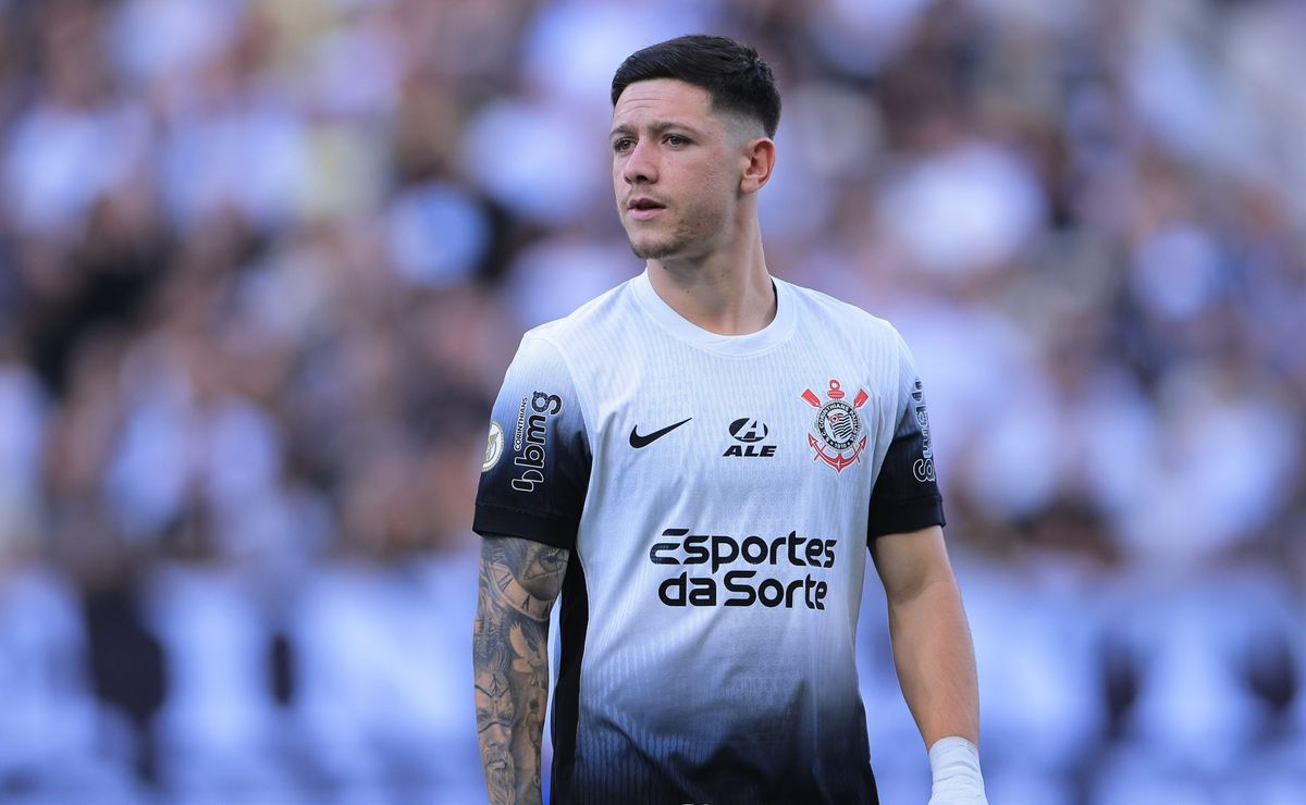 Rodrigo Garro brilha em assistência para Memphis Depay durante Vitória x Corinthians