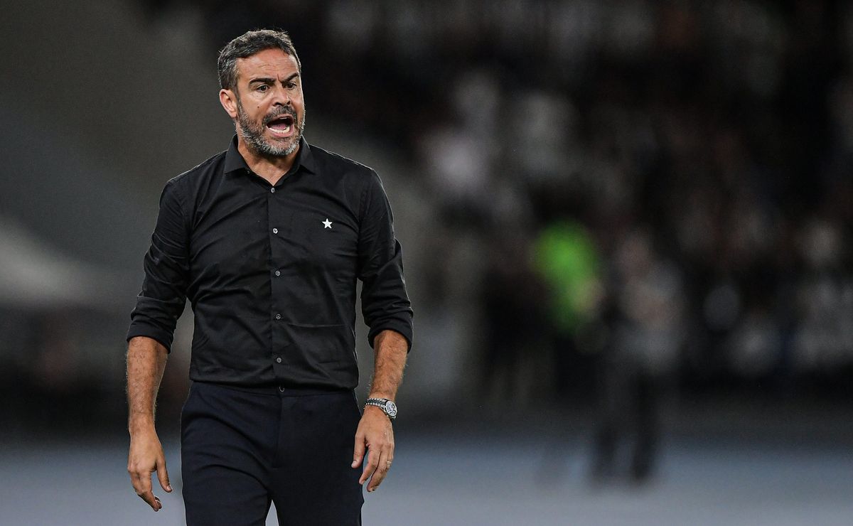 Botafogo vê torcedores se revoltarem com postura da equipe contra o Cuiabá, e críticas nas redes viralizam: “covardes”