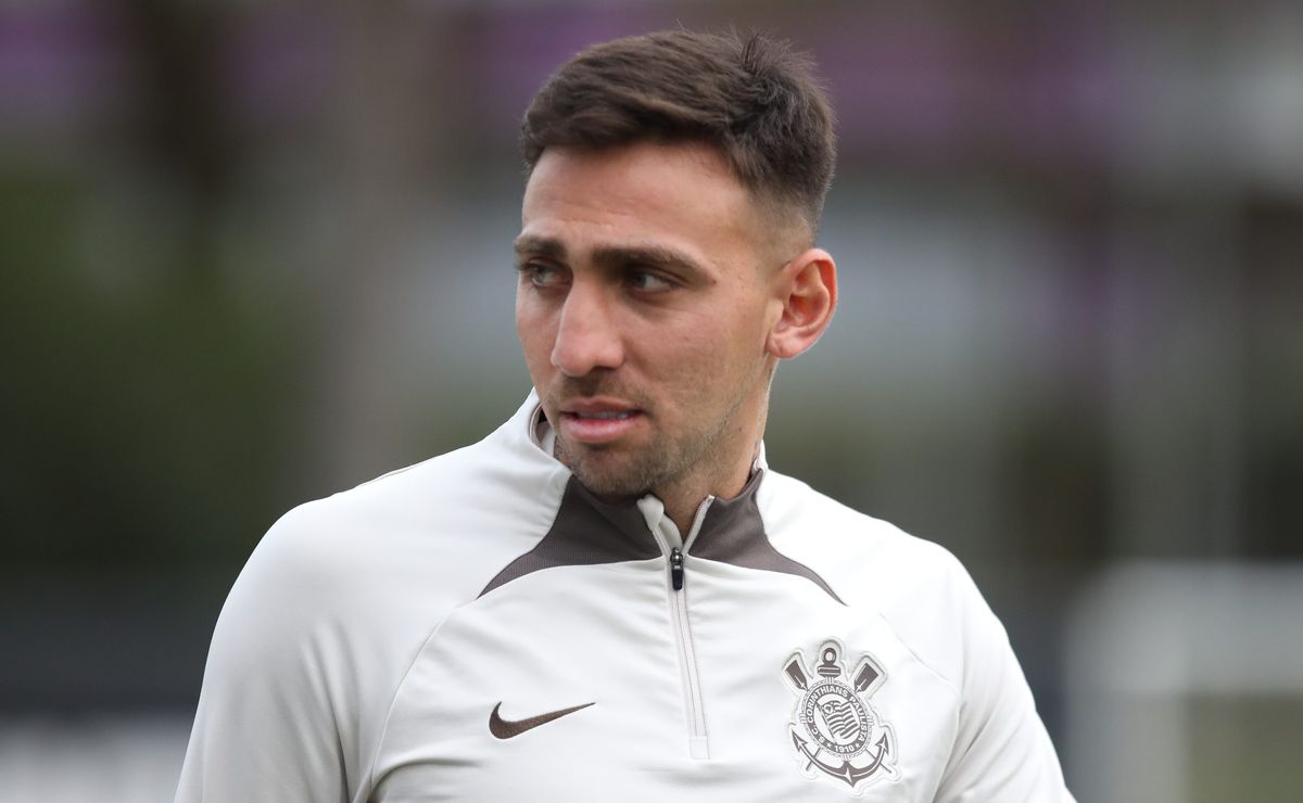 Corinthians provoca Gustavo Mosquito após vitória no Brasileirão Série A