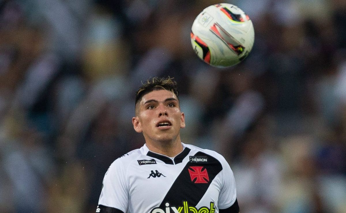 Campeão da Libertadores aceita pagar ao Vasco e deve contratar Carlos Palacios