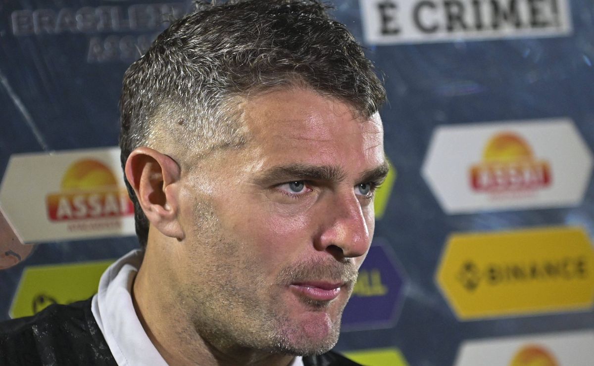 Vasco contra com ajuda do Vegetti e realiza proposta para contratar o goleiro Nahuel Losada