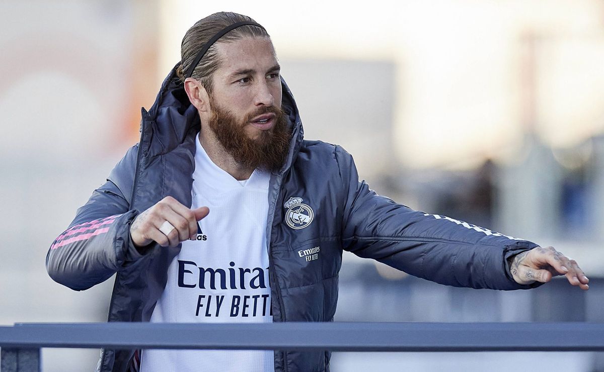 Sergio Ramos fechou contrato com Corinthians após ligação de Memphis Depay, mas um fator impediu anunciou