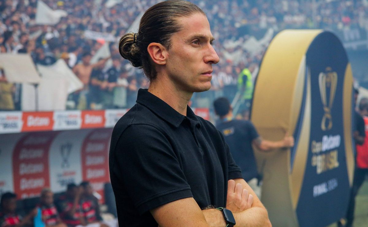 Vidente aposta em vitória do Flamengo de Filipe Luís contra o Atlético-MG pelo Brasileirão