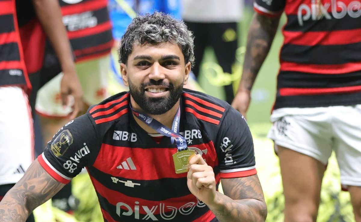 Tricampeão da Libertadores oferece R$ 2,5 milhões e futuro de Gabigol pode ter reviravolta