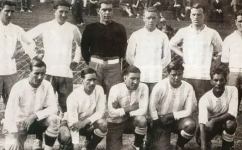 Los campeones argentinos en 1927. (Foto: Archivo)