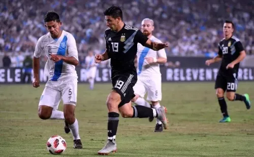 Gio Simeone en un amistoso ante Guatemala. (Foto: Getty)