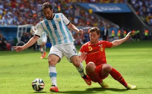 Gonzalo Higuaín ante Bélgica. (Foto: Getty)