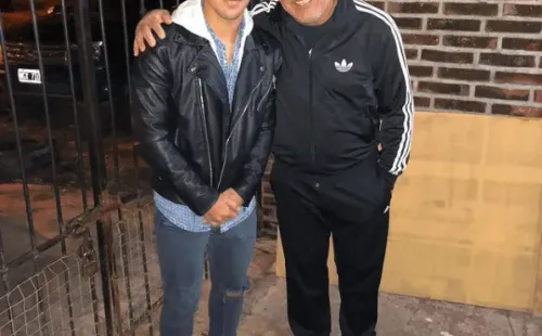 Cacho con Sebastián Riquelme, hermano de Román